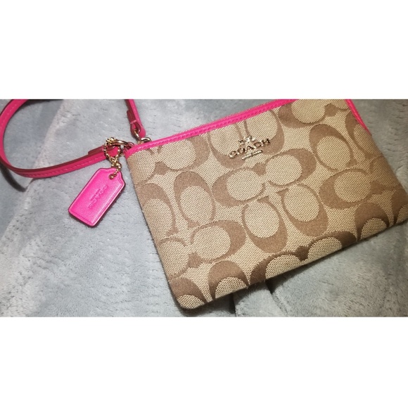 Coach Wristlet - Picture 1 of 3